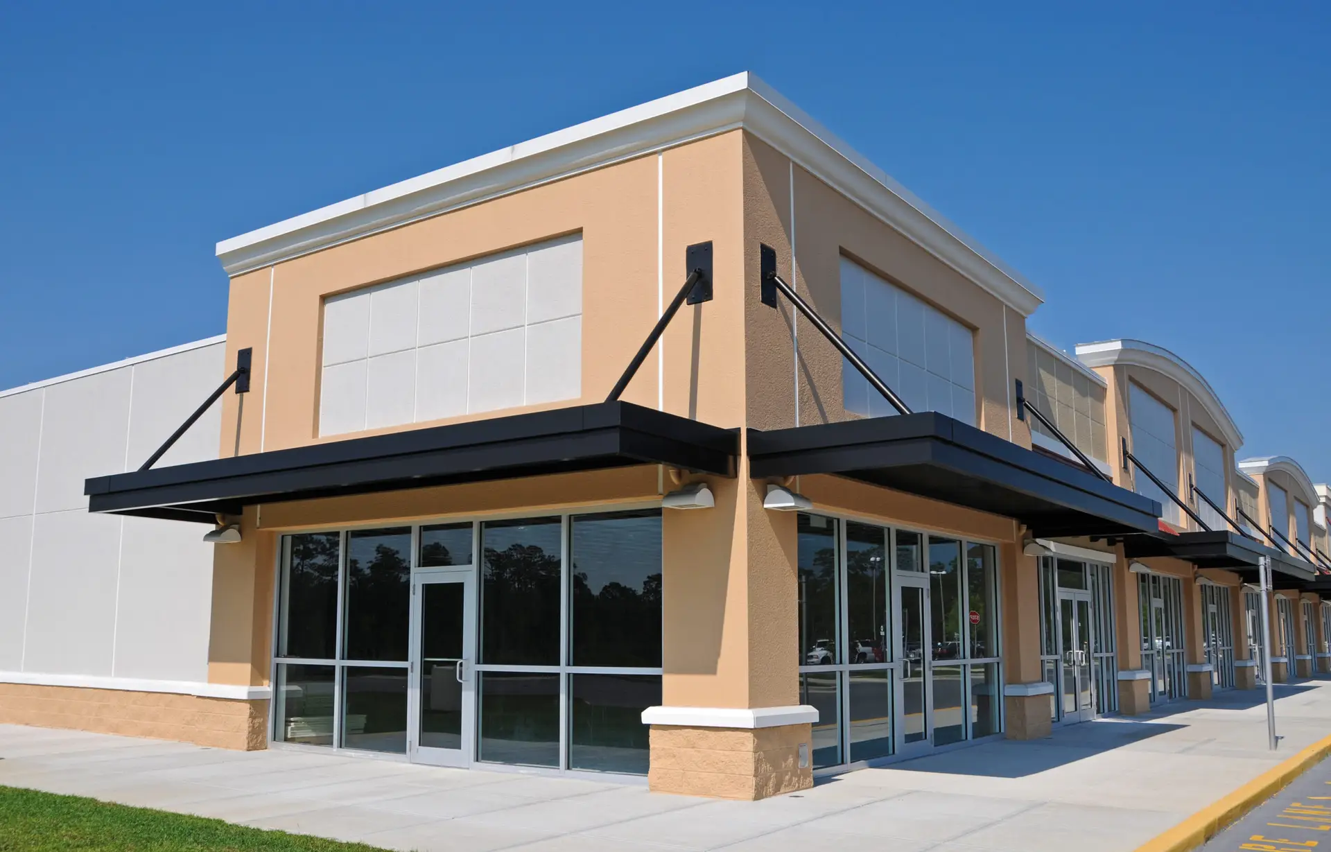 Stratus Property Group providing landlord representation services in Atlanta, specializing in commercial property leasing, marketing, and tenant sourcing.