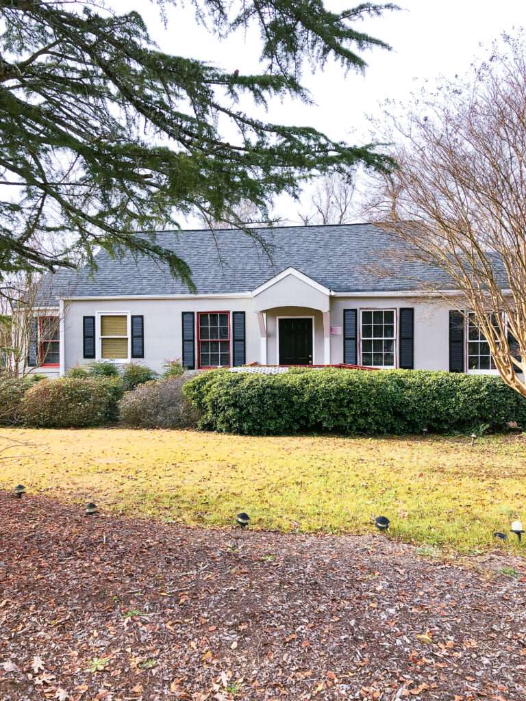 Recently sold office building at 370 Gaines School Road, Athens, GA, by Stratus Property Group.